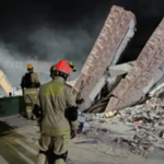 O grande desafio de bombeiros brasileiros que atuam nos resgates na Venezuela; VEJA