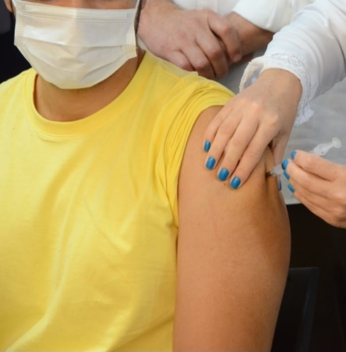 No momento, você está visualizando Atenção: encerra no dia 14 o prazo da campanha de ampliação da vacinação contra a Dengue para as crianças e jovens de 6 a 16 anos de idade