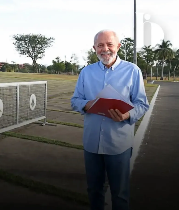 No momento, você está visualizando Planalto testa ‘cercadinho’ para tentar aproximar Lula do público