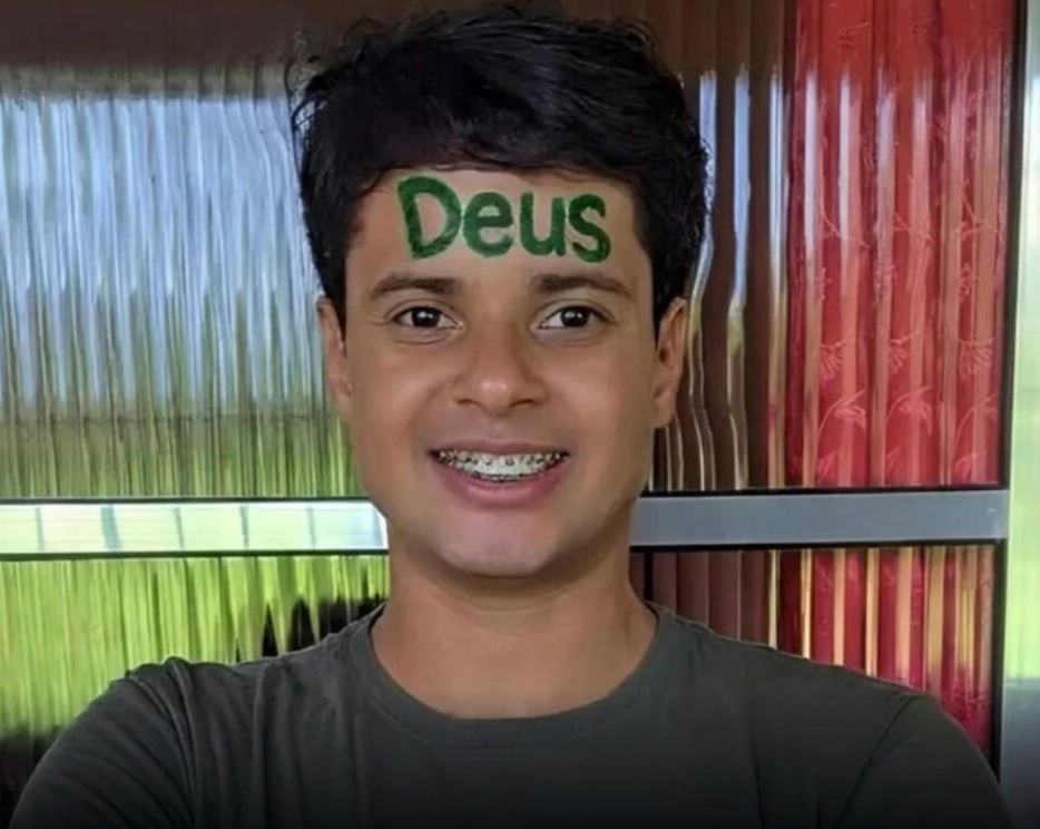 No momento, você está visualizando Jovem que conquistou o 1º lugar em Medicina na USP é internada na UTI e caso comove
