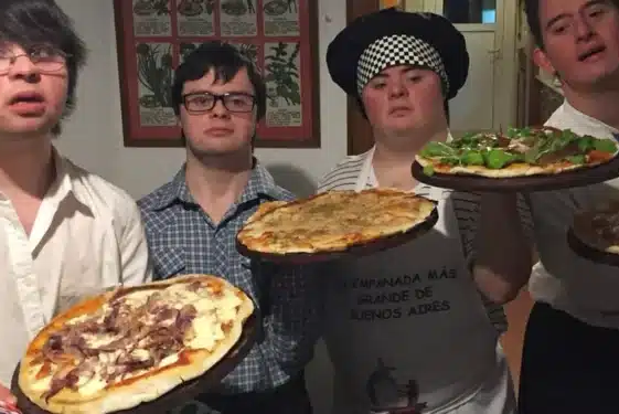 No momento, você está visualizando Amigos com síndrome de Down criam própria pizzaria após falta de oportunidades, VEJA