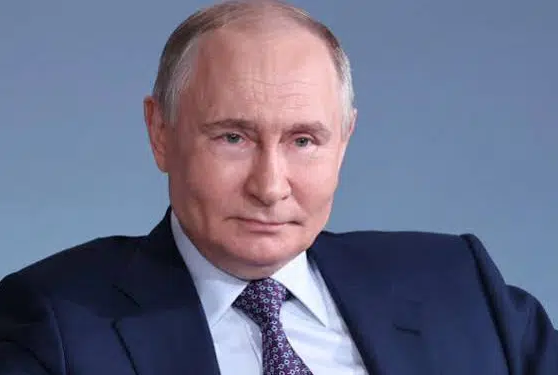 No momento, você está visualizando Oligarcas retiram fortunas da Rússia por medo de colapso econômico e de confisco por Putin, diz canal
