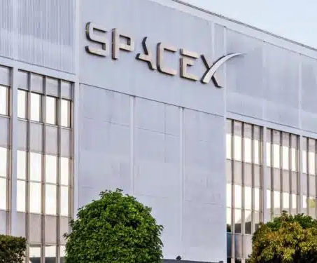 No momento, você está visualizando SpaceX mira contrato bilionário com o Pentágono e aposta em novo mercado além dos foguetes