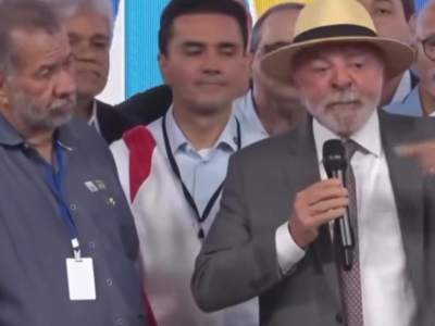 Em novo discurso, Lula volta a falar em “traidor enforcado” e Flávio Bolsonaro toma medida; VEJA MOMENTO