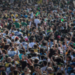 Jovens cristãos viralizam nas redes com mensagem de que “cristão não vota em Lula”, e vídeos de “vira-voto” disparam
