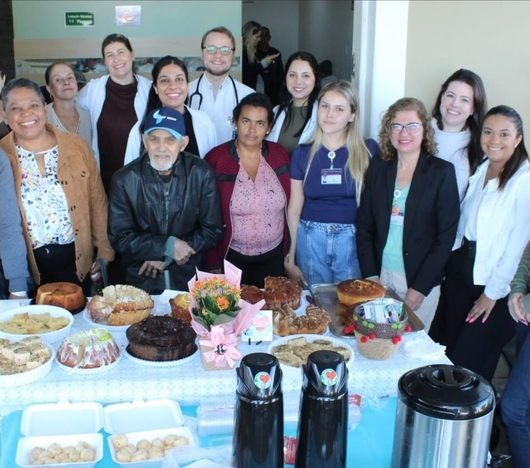 No momento, você está visualizando ‘Café com Amor’ promove acolhimento e fortalecimento de vínculos na Oncologia da Santa Casa de Marília. Veja benefícios