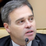 URGENTE: André Mendonça determina que governo Lula abra dados de gastos em 10 dias