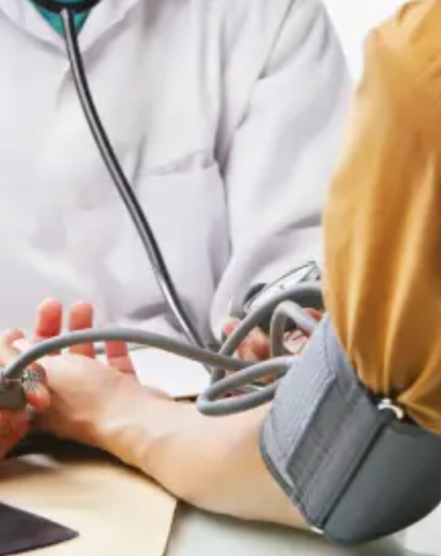 No momento, você está visualizando Pressão arterial e Alzheimer: entenda a relação surpreendente revelada pelo maior estudo já feito