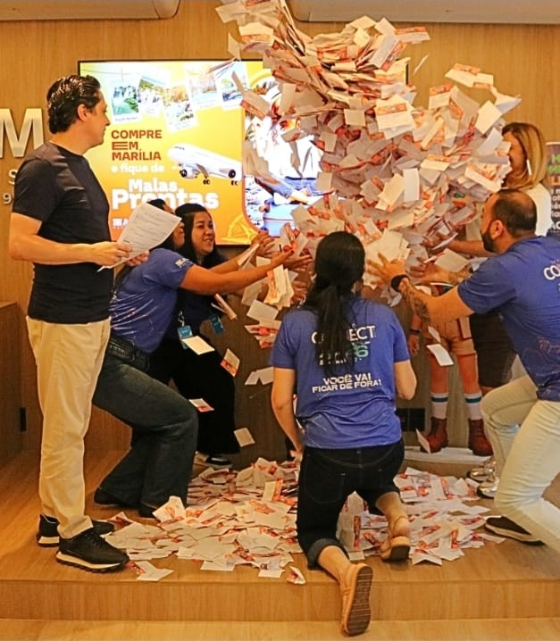 No momento, você está visualizando Consumidora de Vera Cruz ganha viagem para Foz do Iguaçu, da Acim, dentro da campanha “Compre em Marília e fique de malas prontas!”. Veja ganhadora