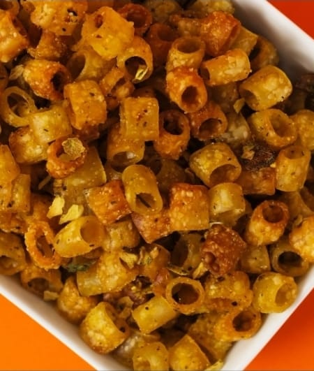 No momento, você está visualizando Snack crocante de macarrão na air fryer é alternativa prática para beliscar entre as refeições. Trouxemos hoje a receita com passo a passo. Prática e fácil