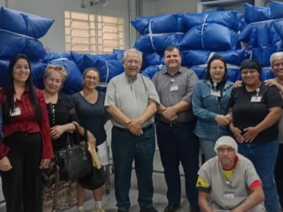 Ação solidária garante doação de 210 travesseiros para a Santa Casa de Marília. Donativos serão destinados aos leitos de internação. Mais conforto aos pacientes atendidos