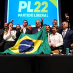 A surpreendente escolha de vice de Flávio arrasta Lulinha e Marcola de vez para o ringue eleitoral; VEJA