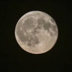 Veja as primeiras imagens da cratera na Lua após impacto de foguete da SpaceX