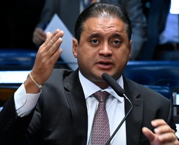 No momento, você está visualizando Investigação da PF liga dinheiro dos aposentados a mansão e fazendas de vice-líder de Lula