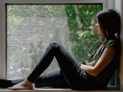 Entenda o hikikimori, fenômeno de isolamento social entre jovens. Condição envolve fatores psicológicos, sociais e comportamentais, com impacto crescente na saúde mental