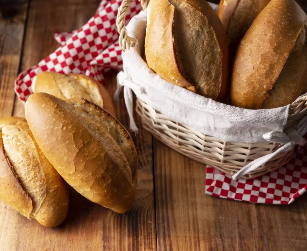 No momento, você está visualizando Comer pão francês todos os dias é saudável? Especialista esclarece