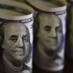 Urgente: JPMorgan rebaixa recomendação para o Brasil, dólar sobe e Bolsa desaba