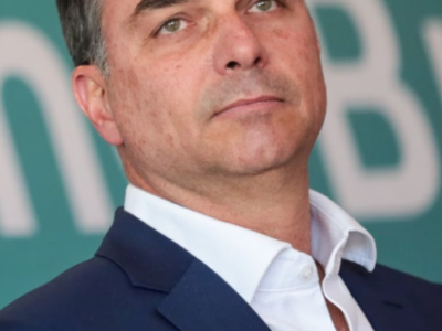 URGENTE: Após ataque de hacker, Flávio Bolsonaro é desfiliado do PL e filiado a outro partido, ficando impedido de registrar candidatura à Presidência