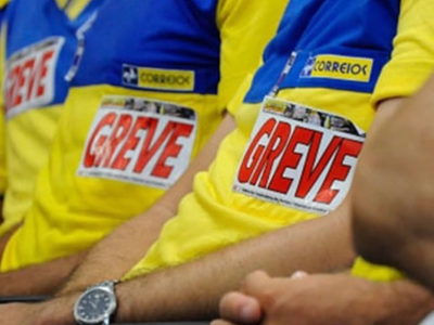 Trabalhadores dos Correios ameaçam entrar em greve em setembro e cobram resposta de Lula