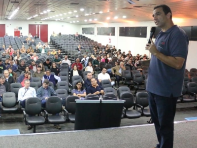 Unimar recebe 1º Ciclo de Palestras sobre Inspeção de Produtos de Origem Animal e Vegetal. Evento aproximou alunos de profissionais e empresários. Veja