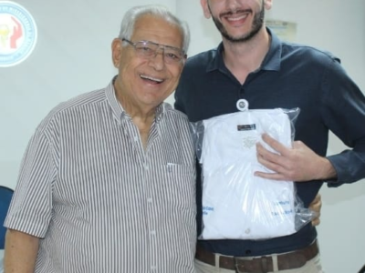 Santa Casa de Marília realiza nova entrega de jalecos, scrubs e uniformes personalizados da campanha “Orgulho em Pertencer”