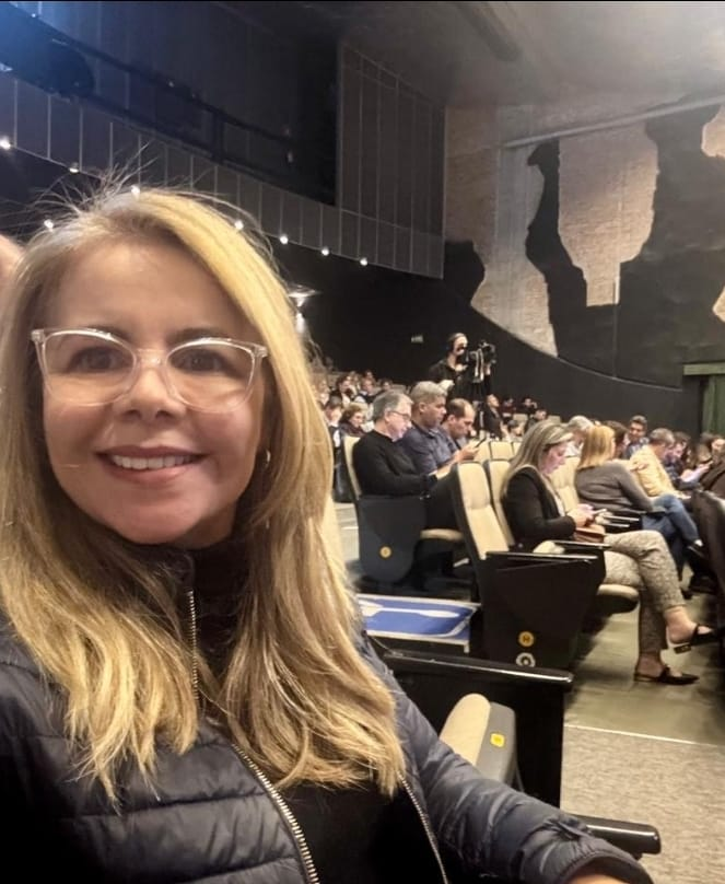 No momento, você está visualizando Pró-reitora da Unimar participa de encontro nacional do Conselho Nacional de Desenvolvimento Científico e Tecnológico (CNPq) sobre Iniciação Científica e Tecnológica. Veja importância