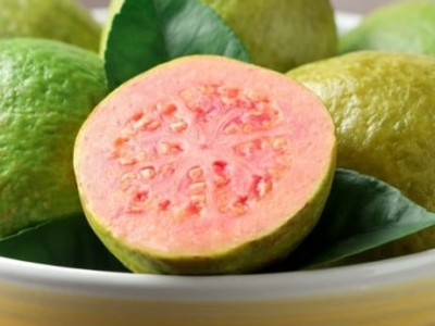 Goiaba pode fazer parte do cardápio contra a anemia, conclui pesquisa através de meta-análise. Fruta favorece a absorção de ferro. Saiba mais