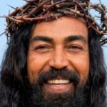 Justiça toma medida contra candidato do Piauí após registro de candidatura de foto como Jesus; VEJA
