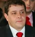 PF aponta que Lulinha e lobista tinham 20% de lucro previsto em “negócios” com o governo