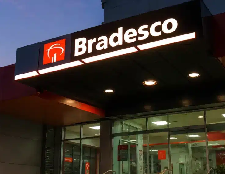 No momento, você está visualizando Após Casas Bahia, Bradesco fecha centenas de agências no Brasil