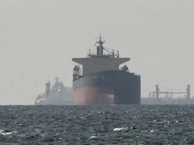 EUA criam corredor secreto no Estreito de Ormuz para transportar petróleo