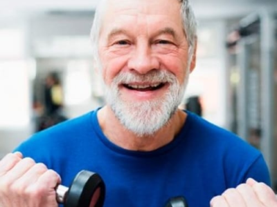 Qualquer quantidade de treino de força traz benefício. American College of Sports Medicine reforça que sair do sedentarismo já traz ganhos de força, massa muscular e funcionalidade
