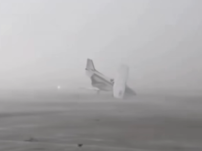 Tempestade violenta arrasta aviões como se fossem de brinquedo em aeroporto e imagens impressionam; ASSISTA