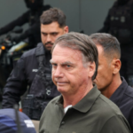 AGORA: Bolsonaro faz novo pedido ao STF envolvendo Laurinha, sua filha durante prisão domiciliar; veja do que se trata