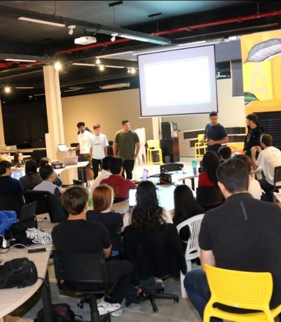No momento, você está visualizando Ciência da Computação da Unimar conquista nota máxima do MEC e consolida excelência na formação de profissionais de tecnologia. Confira!