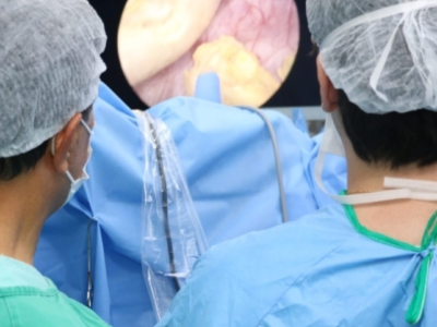 Cirurgia inovadora a laser realizada no HBU transforma tratamento do aumento da próstata. Procedimento é minimamente invasivo. Conheça