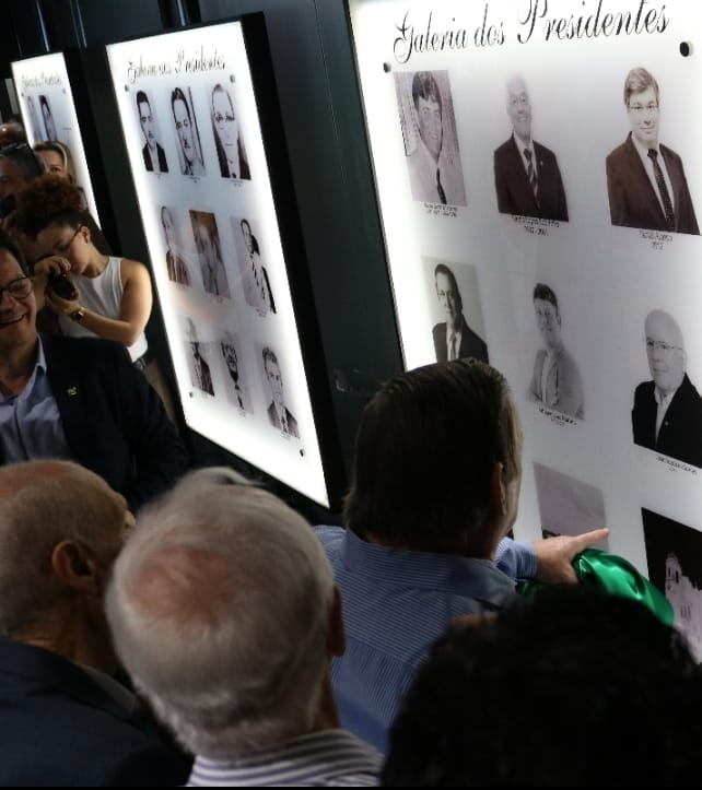 No momento, você está visualizando Acim 92 Anos: dirigente e colaboradores são homenageados nas galerias de presidentes, dirigentes e colaboradores. Confira !