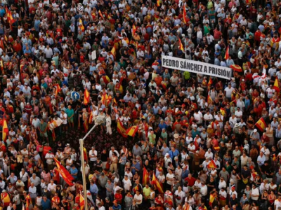 Protestos contra ‘invasão’ de imigrantes reúnem milhares de pessoas em cidades da Espanha