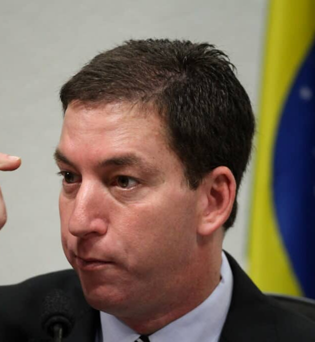 No momento, você está visualizando Glenn Greenwald afirma em rede social que Moraes interferiu nas eleições de 2022 “com censura”, veja publicação