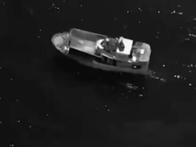 Operação das Forças Armadas dos EUA no Pacífico termina com barco ligado ao tráfico de drogas afundado; veja imagens impressionantes da interceptação