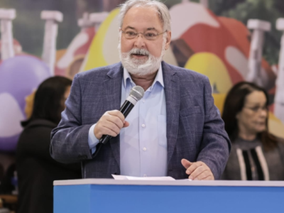 Caravana dos Smurfs: conscientização e cooperação marcam a passagem por Pompeia. São 37 turmas atendidas e projeto leva educação socioambiental para crianças. Confira