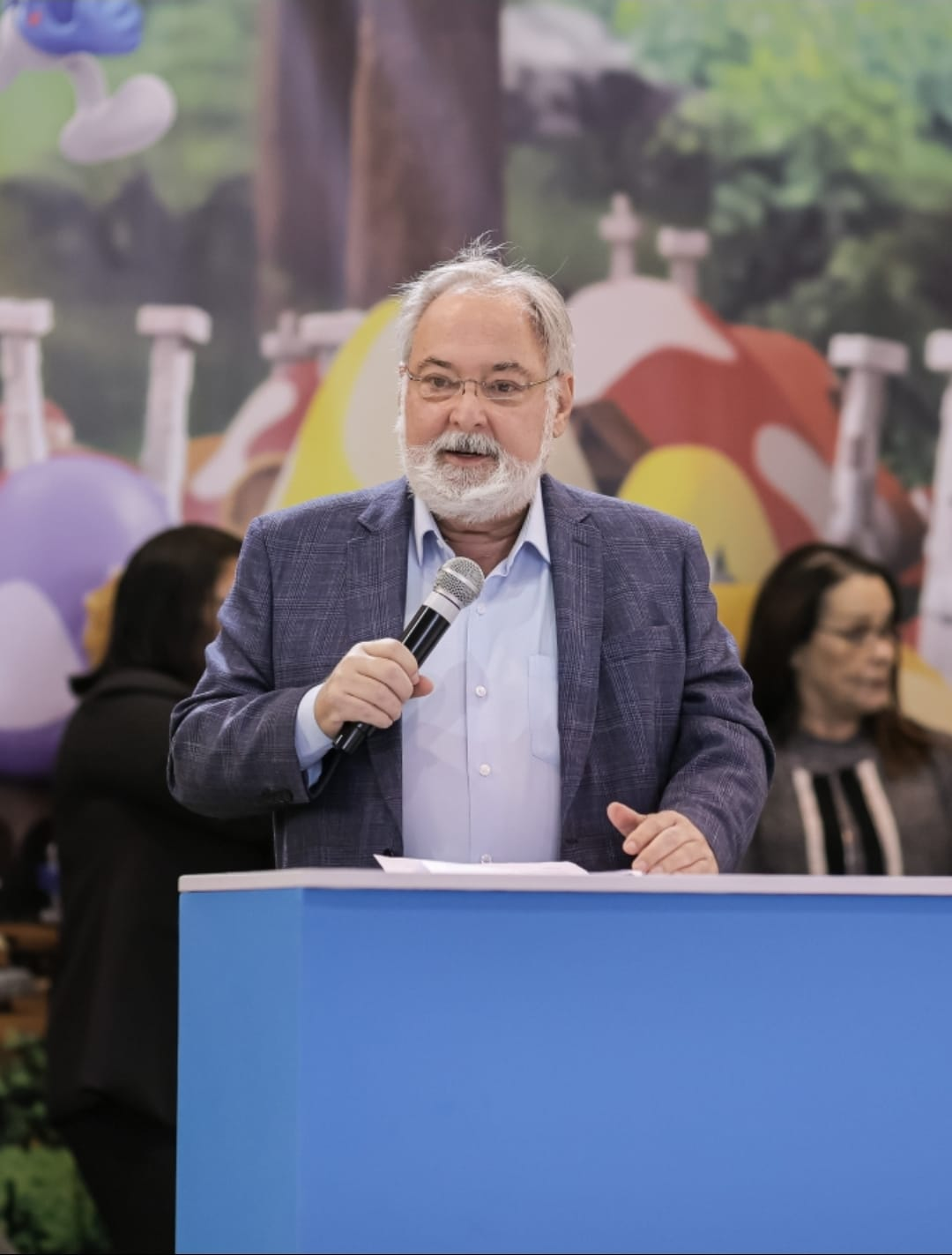 No momento, você está visualizando Caravana dos Smurfs: conscientização e cooperação marcam a passagem por Pompeia. São 37 turmas atendidas e projeto leva educação socioambiental para crianças. Confira