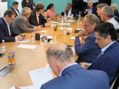 Associações Comerciais: Carlos Bitencourt participa de importante reunião na Facesp. Entre vários temas, também foi apresentado os detalhes do Portal Facesp. Veja tudo