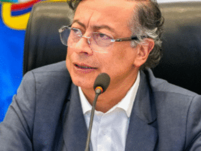 Petro afirma que “algoritmos” podem interferir nas eleições brasileiras
