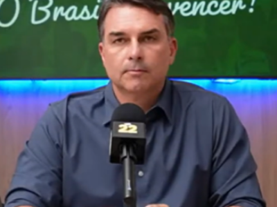 Flávio Bolsonaro faz revelação inesperada ao comentar suposta doação envolvendo Kassab: “Se for verdade…”; VEJA