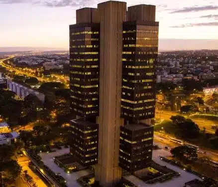 No momento, você está visualizando Brasil enfrenta recordes de dívidas, inadimplência e recuperações judiciais