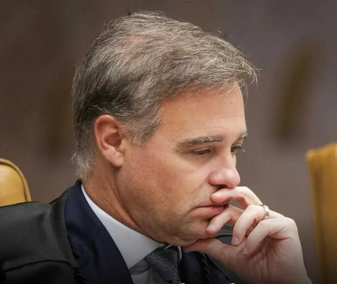 No momento, você está visualizando PLANTÃO DBN: Mendonça toma posição sobre afastamento de Andrei e reage a alerta de crise na PF