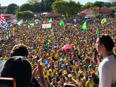 Nikolas leva multidão às ruas e faz criticas contra Alcolumbre durante ato em Macapá, VEJA VÍDEO