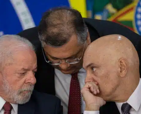 No momento, você está visualizando Quarteto pró-Lula entregou eleição a Flávio Bolsonaro