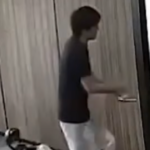 Robô se revolta durante teste, chuta controle das mãos de instrutor e imagens giram o mundo; VEJA VIDEO